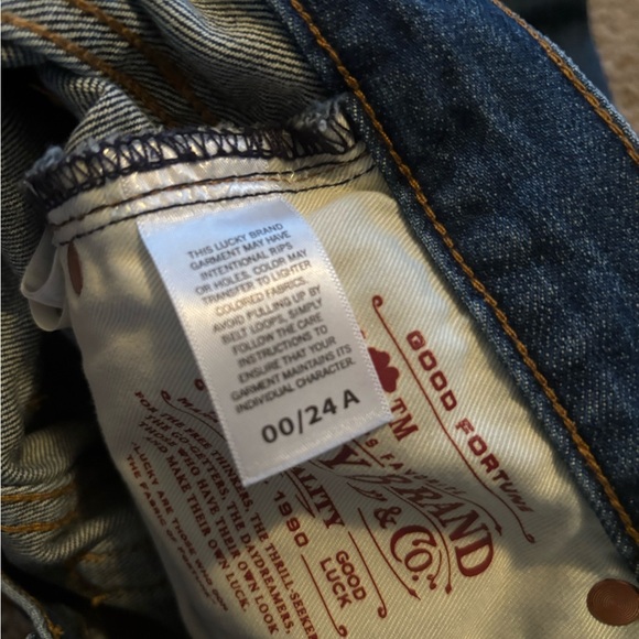 Lucky Brand Bandana Imprinted Jeans - Picture 8 of 8